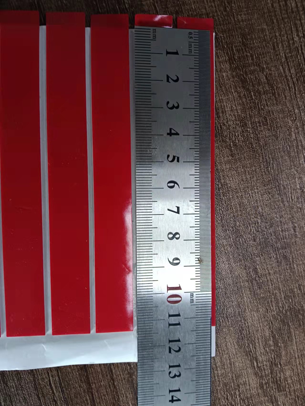 白色PE泡棉胶.泡棉贴片，按规格成型，粘性强